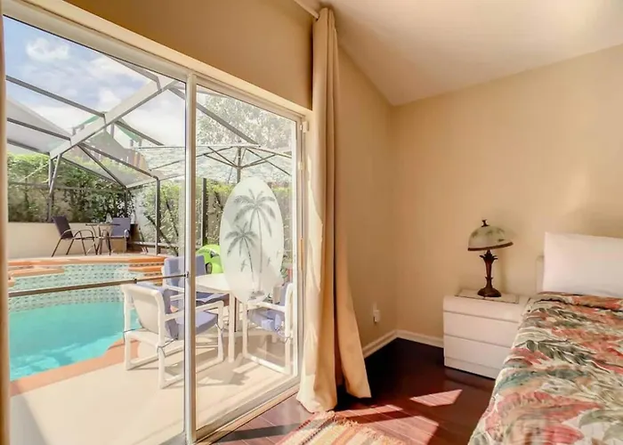 4Br Themed Home W Pool & Hot Tub